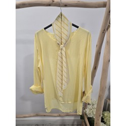 Blusa amarilla pañuelo