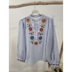 Blusa rayitas bordada
