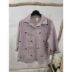 Camisa rayitas y corazones...